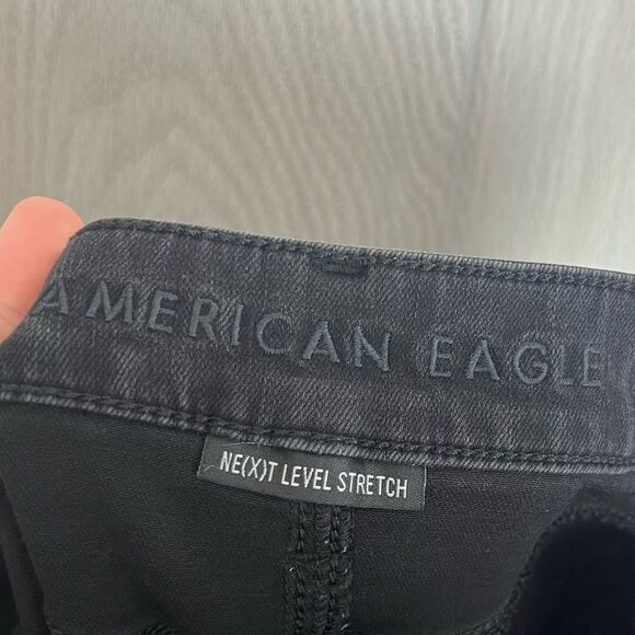 American Eagle | Black Hi Rise Jegging Size 4 Short - Picture 6 of 9